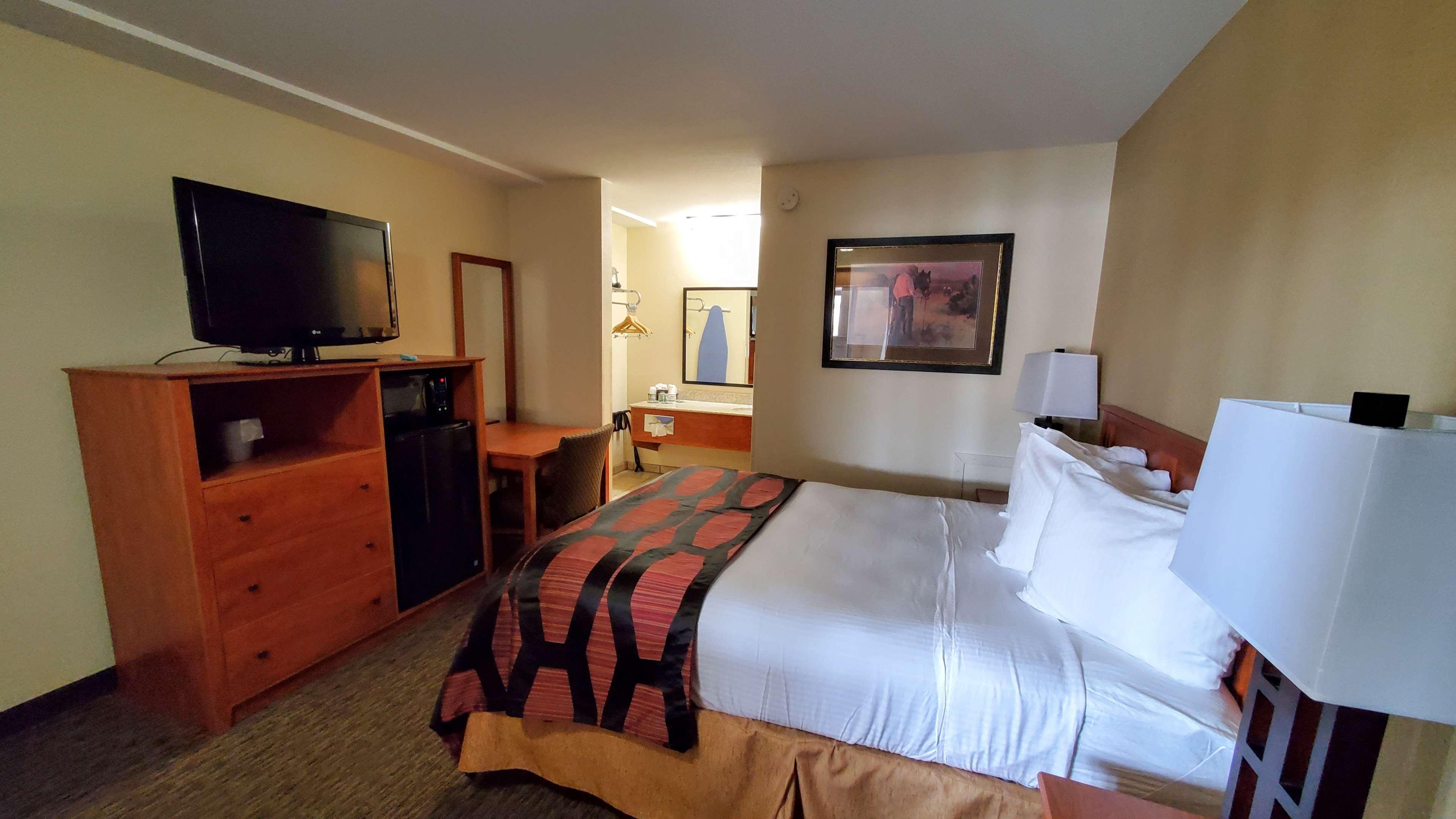 Best Western Plains Motel Wall Dış mekan fotoğraf