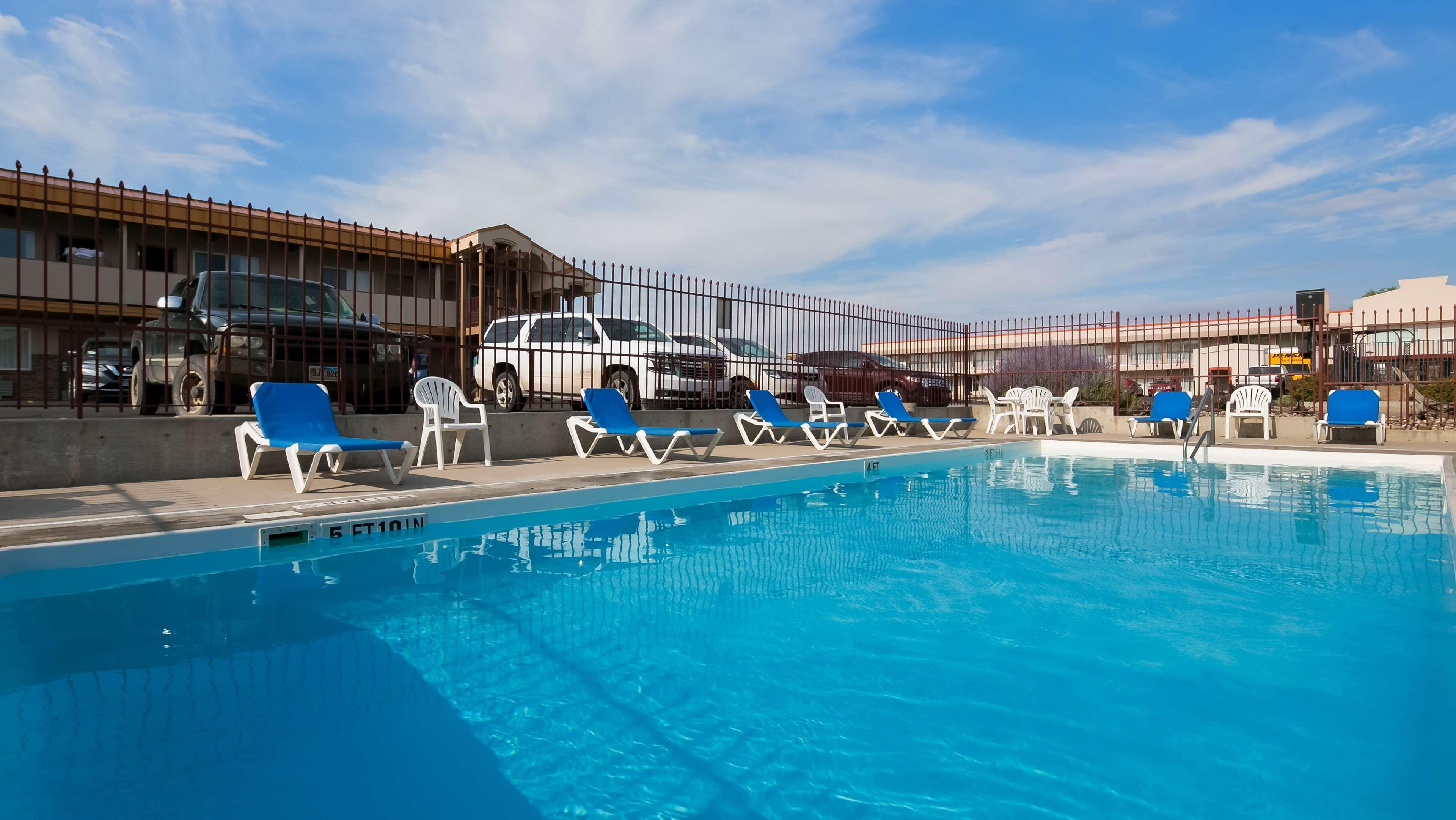 Best Western Plains Motel Wall Dış mekan fotoğraf