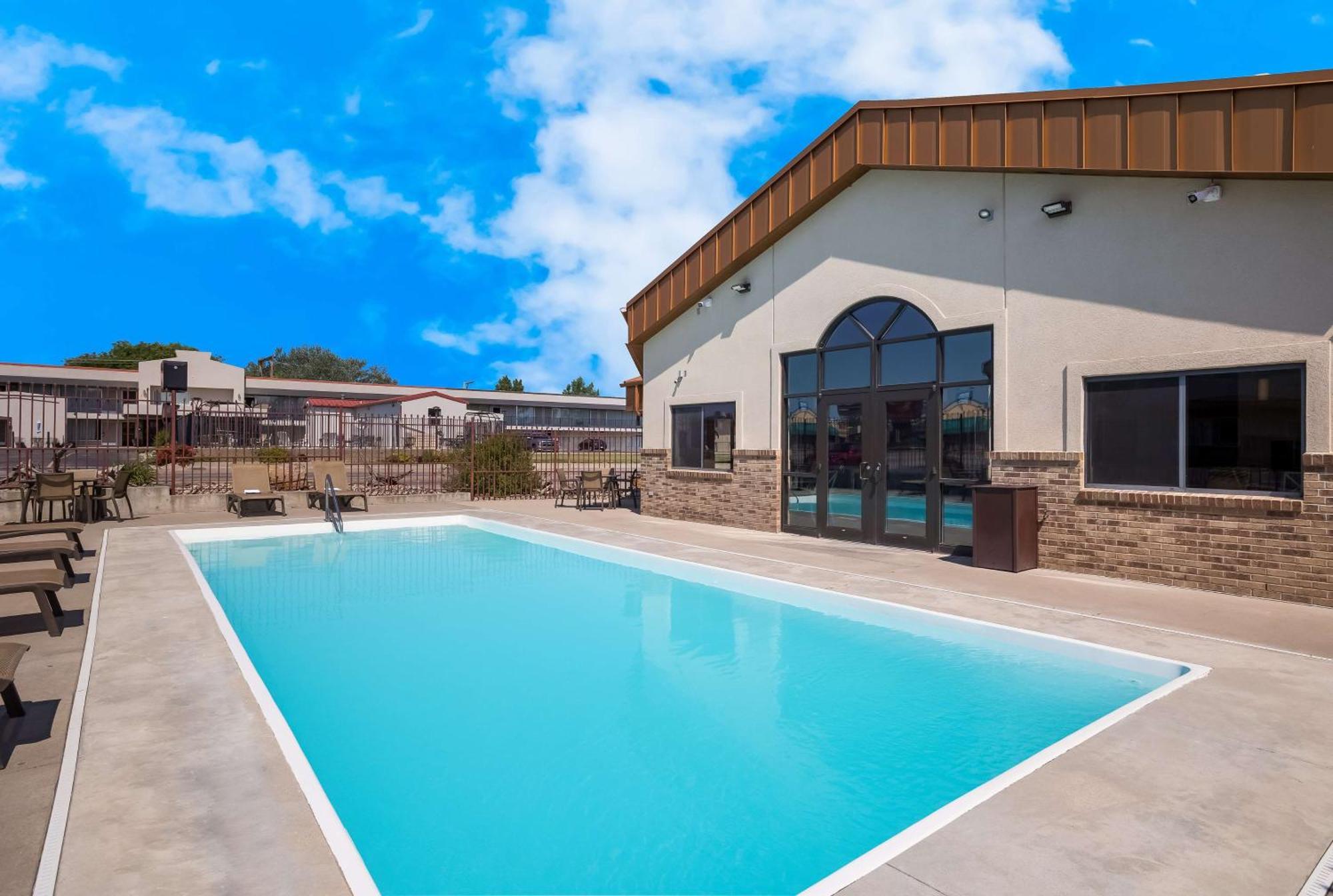 Best Western Plains Motel Wall Dış mekan fotoğraf